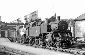 82019 Exeter St Davids 9th July 1956